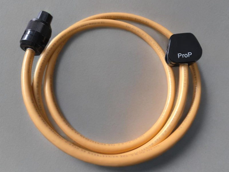 Van Den Hul - The Main Stream Hybrid Power Cable (IEC C13 to SA Plug) 2m